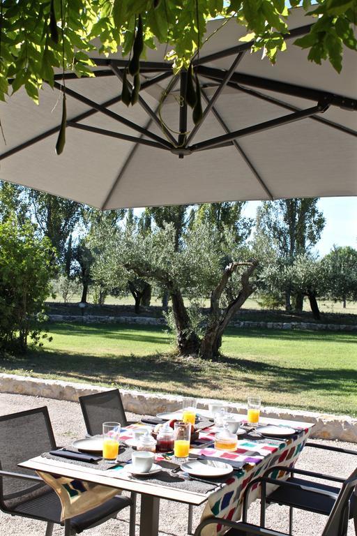Bed and Breakfast Domaine De Fontbelle Graveson Zewnętrze zdjęcie